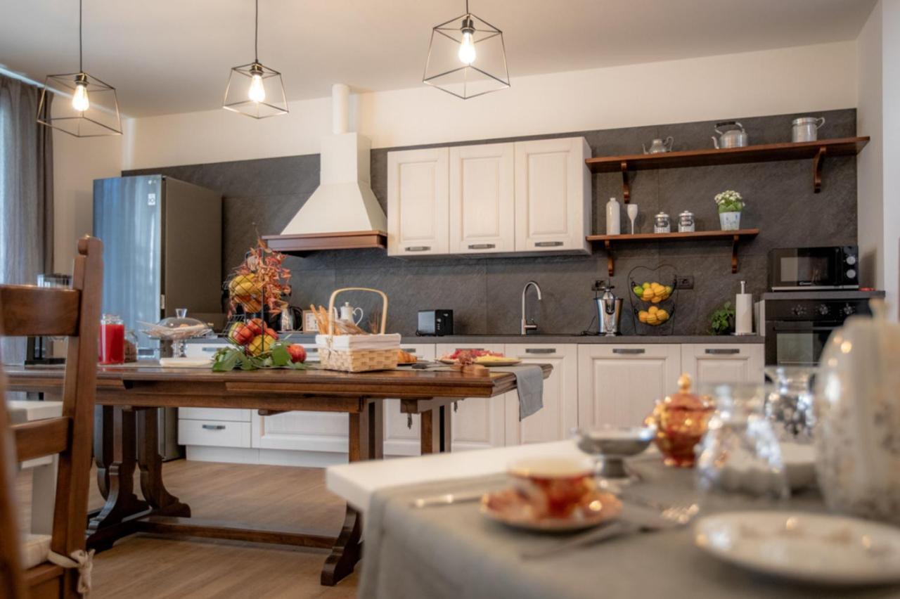 B&B Quattro Stagioni Charme And Wellness Besnate 外观 照片